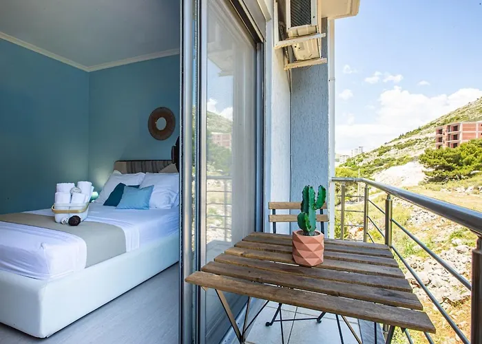 Charm 5 1br Ap W Kitchen & Parking Appartement