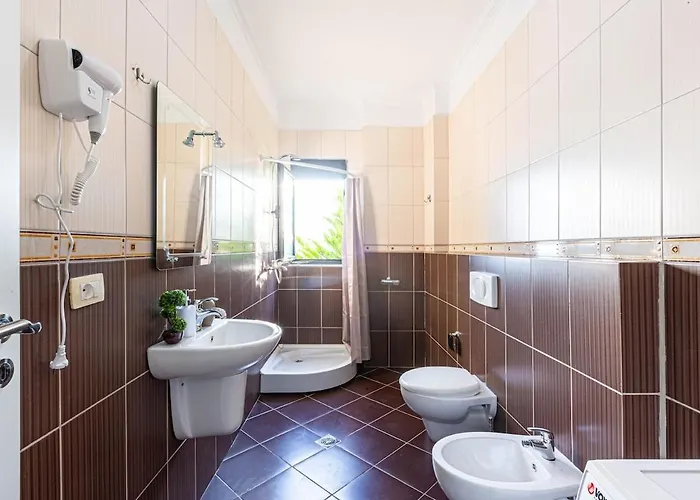 Appartement Charm 5 1br Ap W Kitchen & Parking *